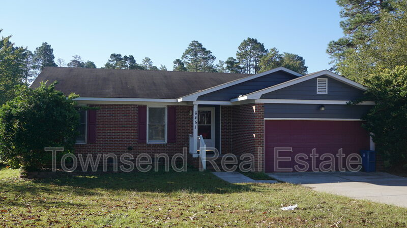 Foto principal - 6451 Brookshire St