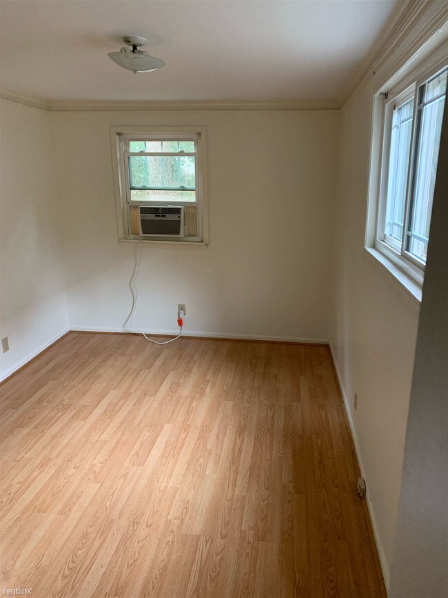 Foto del edificio - 940 Blue Ridge Ave NE