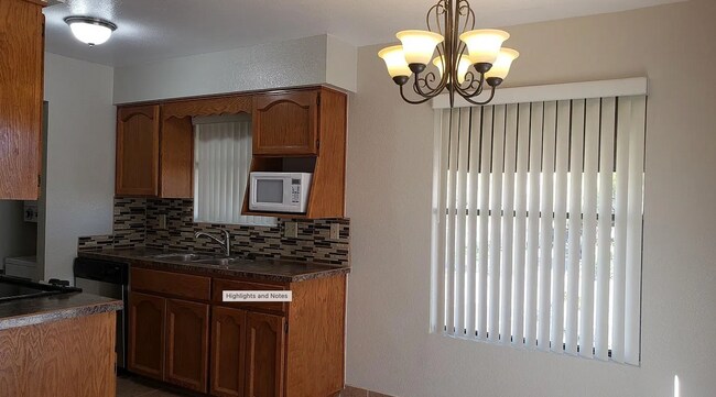 Building Photo - Beautiful 2-bedroom, 2-bath condo in the highly desirable Quail Run community!