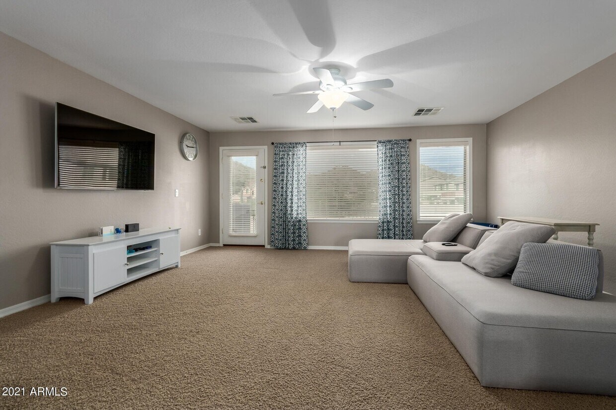 Foto principal - 28306 N 66th Ave