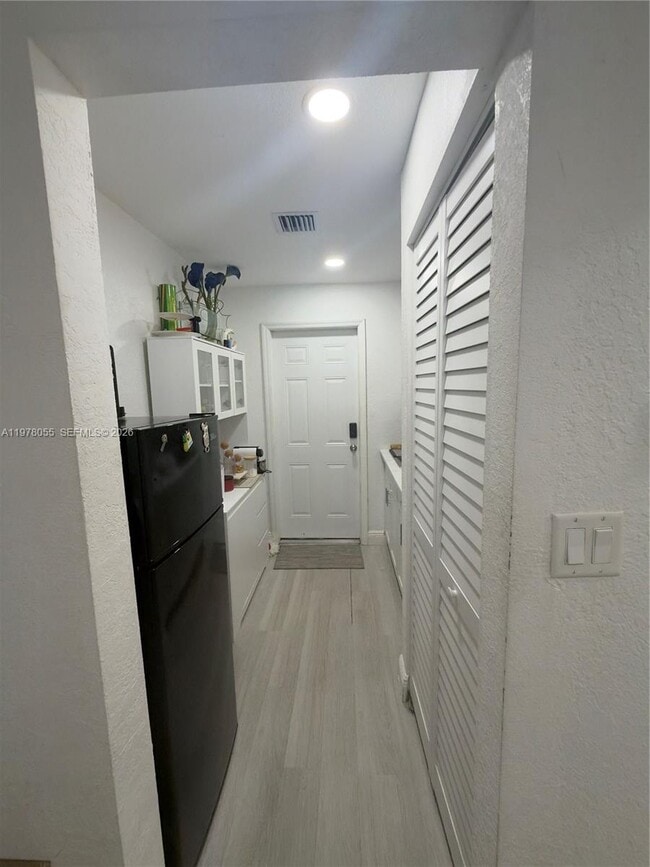 Building Photo - 17100 NW 77th Ct