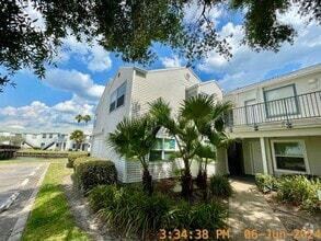 Building Photo - 2544 Woodgate Blvd