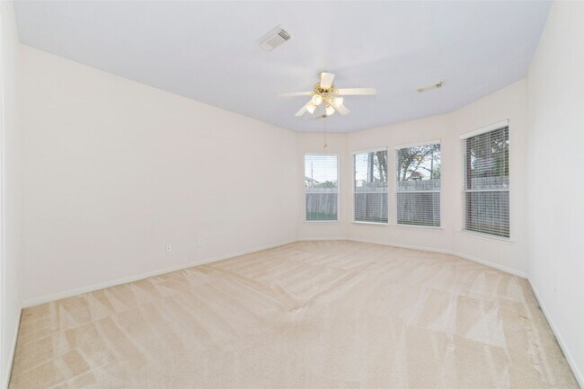 Foto del edificio - 2638 Long Leaf Dr