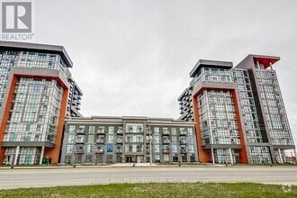 Building Photo - 450-450 Dundas St E