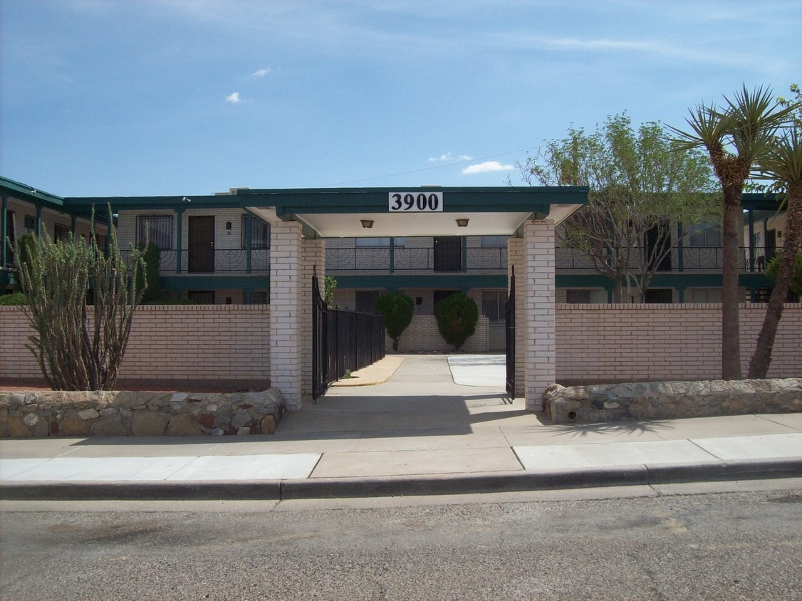 Primary Photo - 3900 Edgar Park Ave