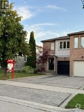 Building Photo - 450 Levanna Ln