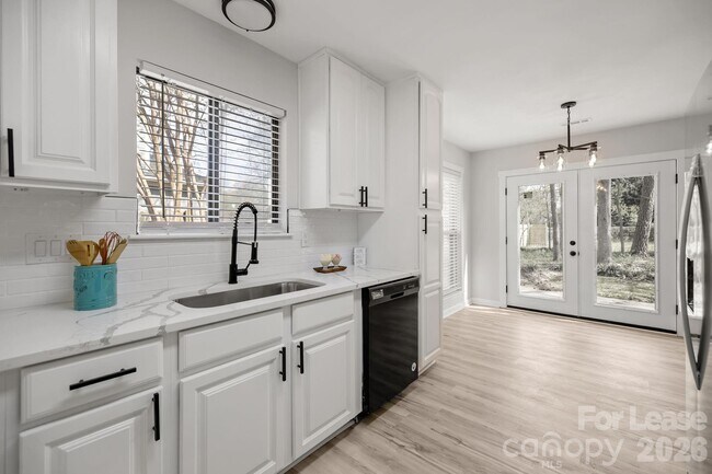 Foto del edificio - 6722 Stillmeadow Dr