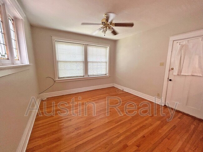 Building Photo - 4614 Shenandoah Ave