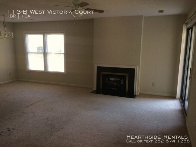 Building Photo - 113 W Victoria Ct