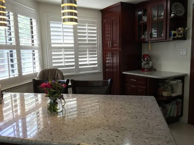 1er piso-Cocina - 274 Snell Ct