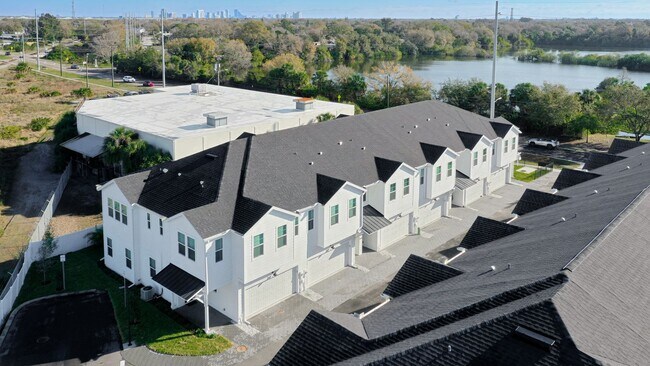 Building Photo - Malena Park - Brand New Townhouse Availabl...