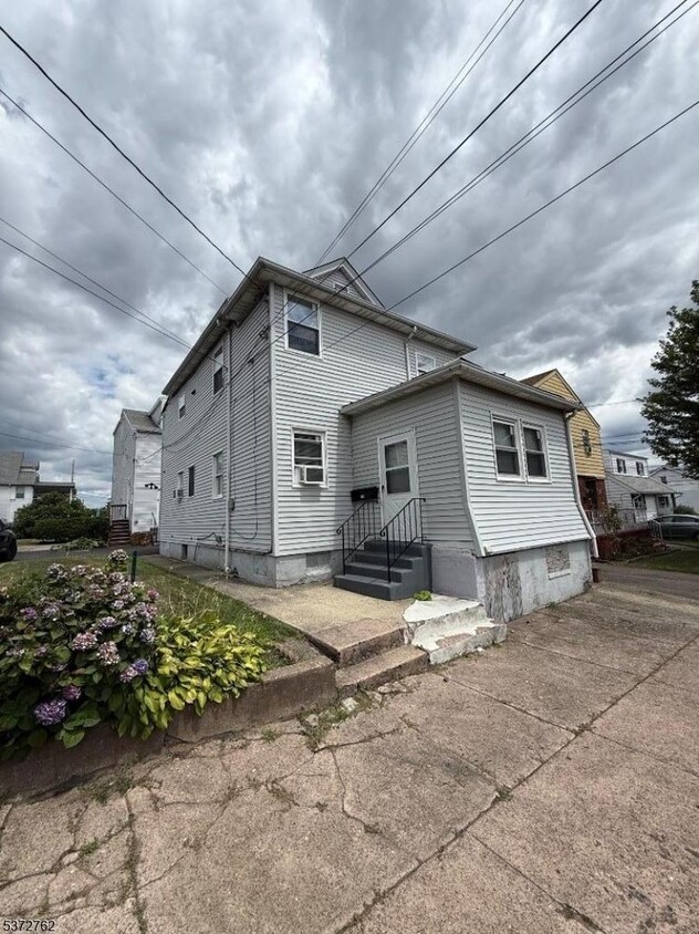 Photo - 179 Michigan Ave-179