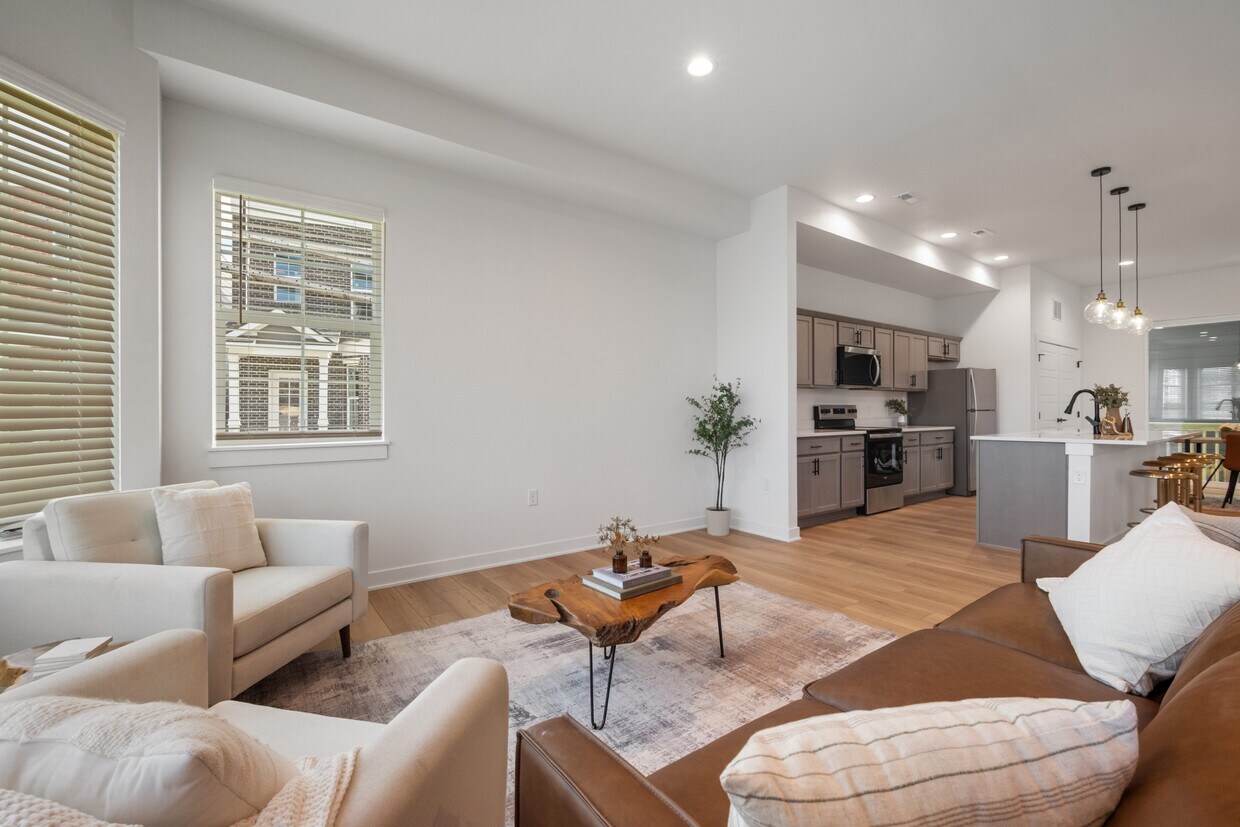 Foto principal - 1202 SW Des Moines St