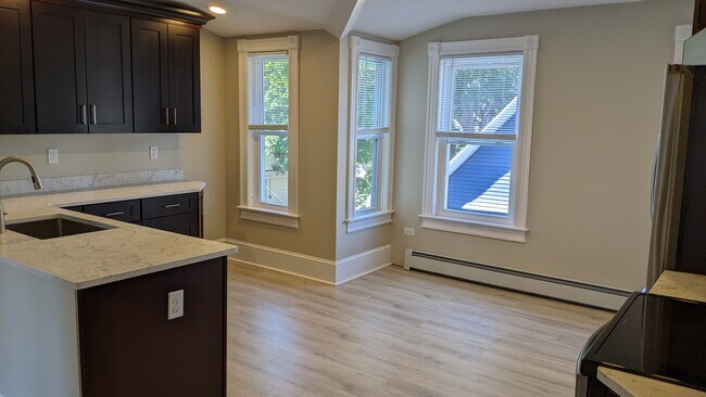 Foto del edificio - 7 Maple Tree Ln