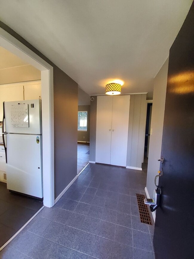 Photo - Great Home in the Burlingame area