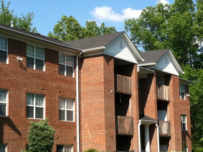 Building Photo - 254 E Plane St