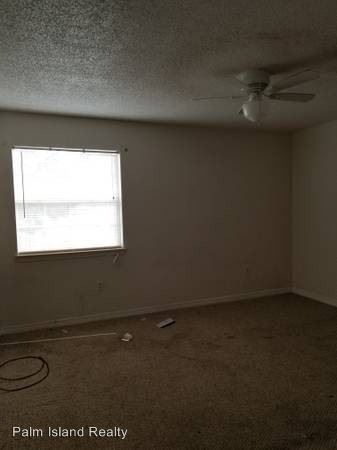 Building Photo - 1847 Whispering Oaks Ln