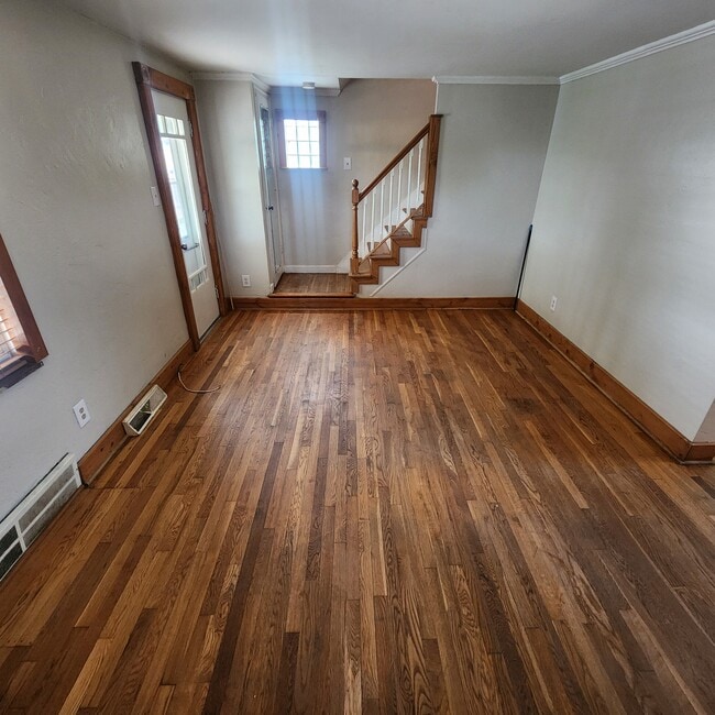 Building Photo - 1624 Bellaire Pl