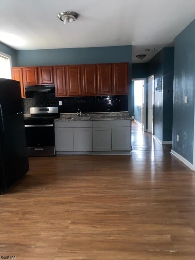 Foto del edificio - 241 Wainwright St