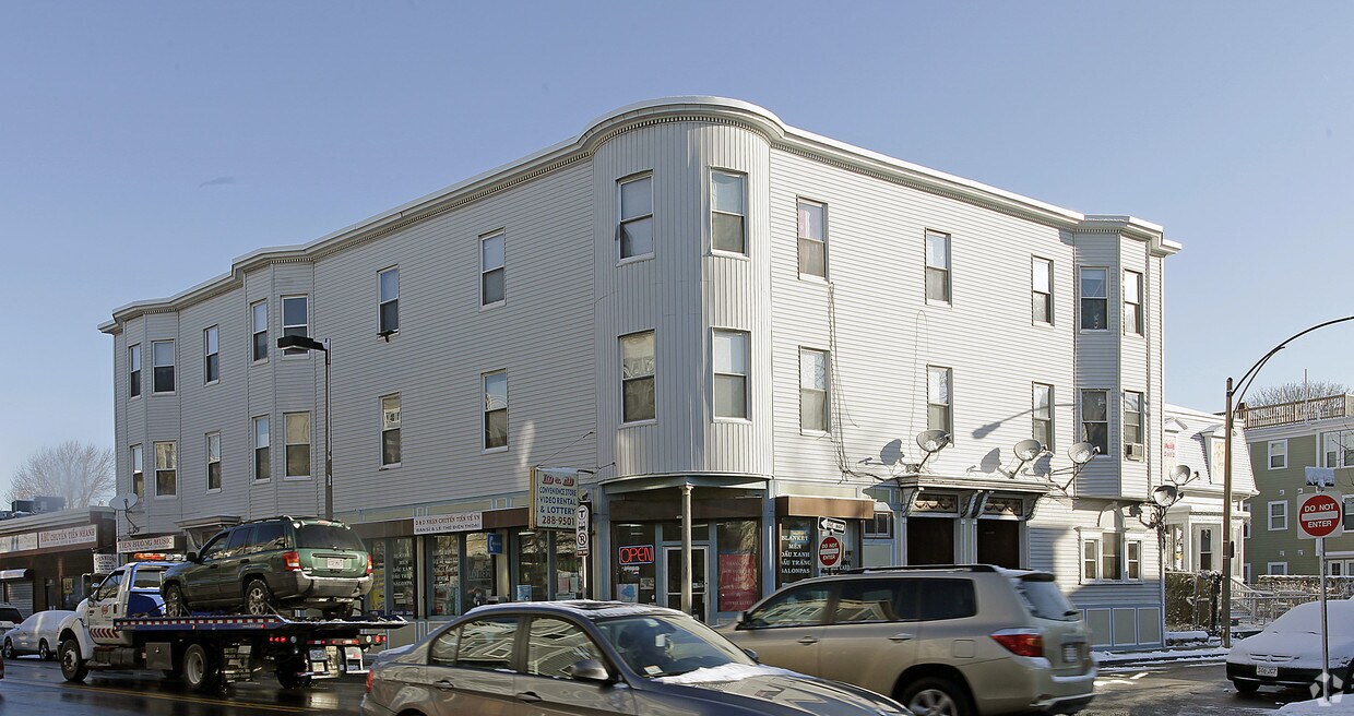 Primary Photo - 998-1002 Dorchester Ave