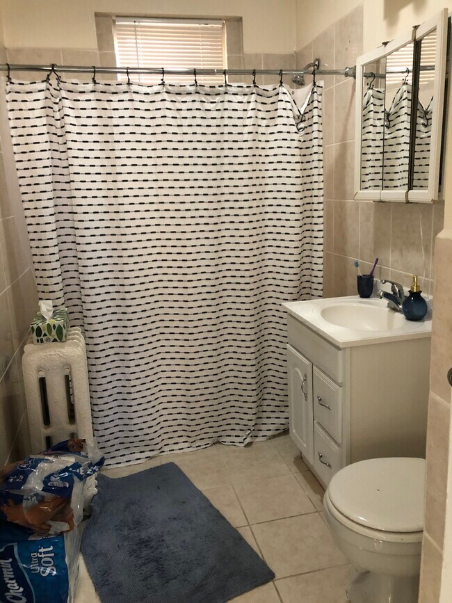 Foto del edificio - 879 Beacon St