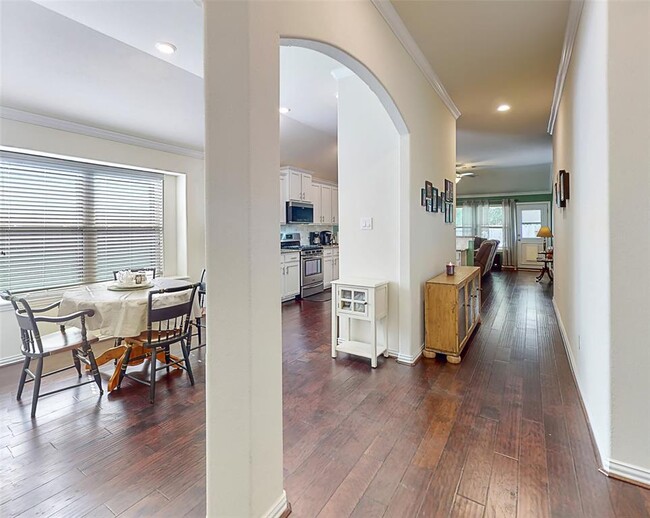 Building Photo - 907 S Chamfer Way