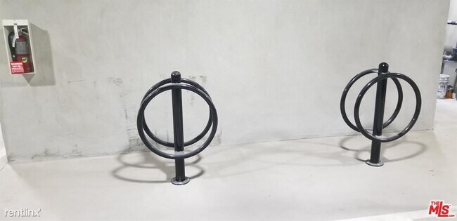 Building Photo - 1 br, 1 bath House - 11115 MCCORMICK St # 204