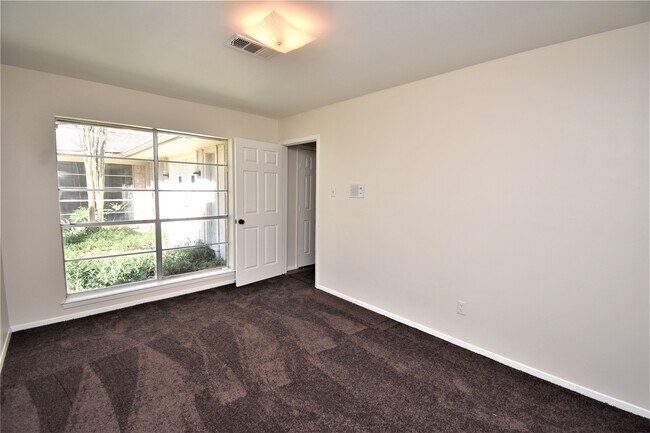 Foto del edificio - 126 Rollingwood St