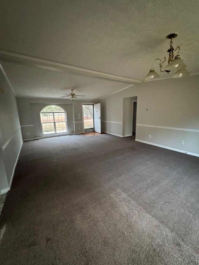 Foto del edificio - 4707 Moye Cir