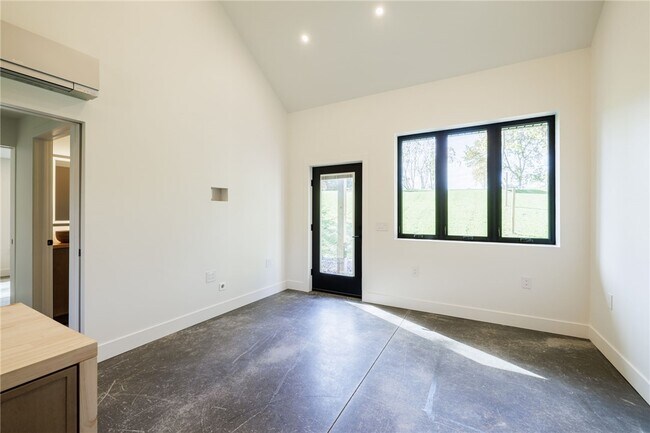 Foto del edificio - 2989 Ryder Rd