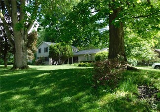 Building Photo - 9 Woodstock Ln