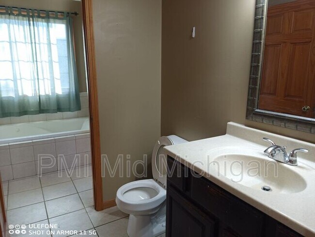 Foto del edificio - 6490 E Coldwater Rd