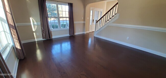 Foto del edificio - 200 Thistle Ct