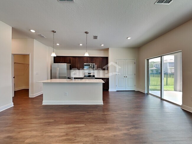 Foto del edificio - 22478 Bellini Cir