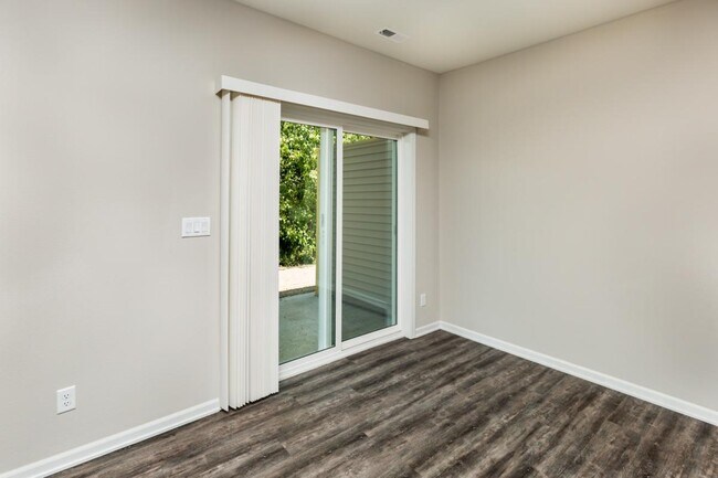 Foto del edificio - 905 SE 10th Ln