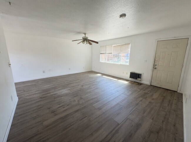 Building Photo - 3887 N Ryde Ave