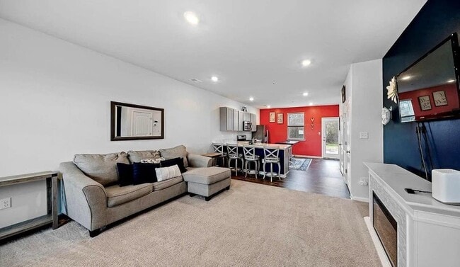Foto del edificio - 371 Wheatfield Dr