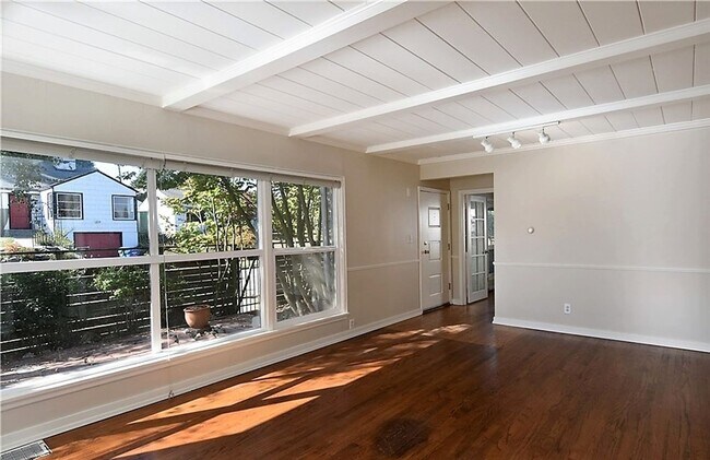 Building Photo - 3612 41st Ave W