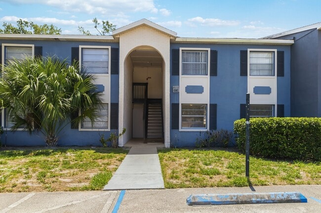 Photo - 2569 N Alafaya Trail Townhome