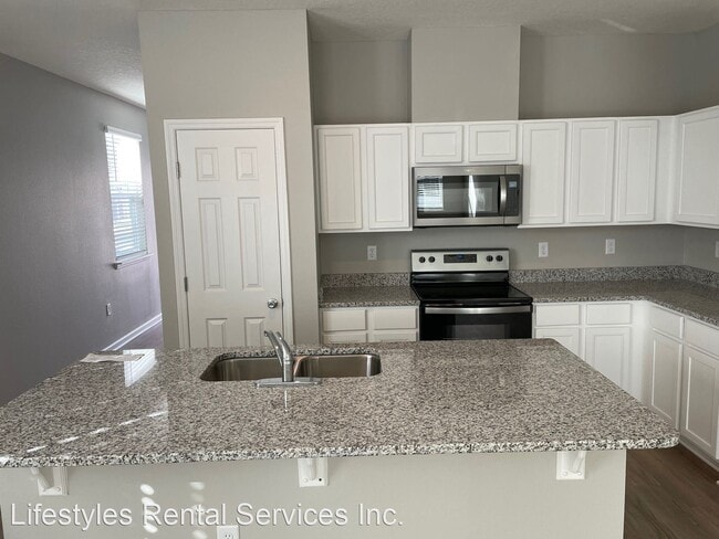 Building Photo - 3 br, 2.5 bath House - 11789 Junegrass Road