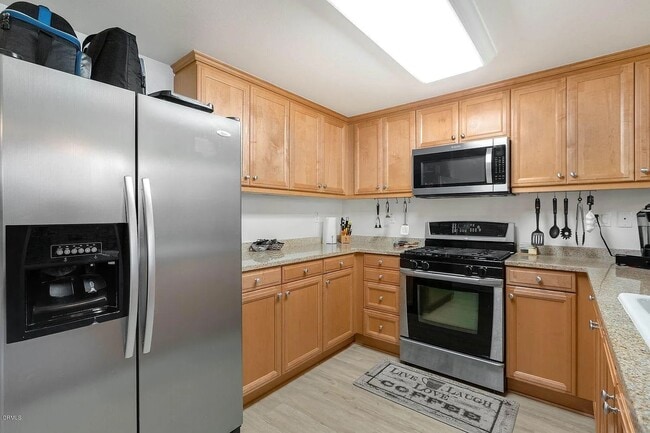 Building Photo - 608 Flathead River St