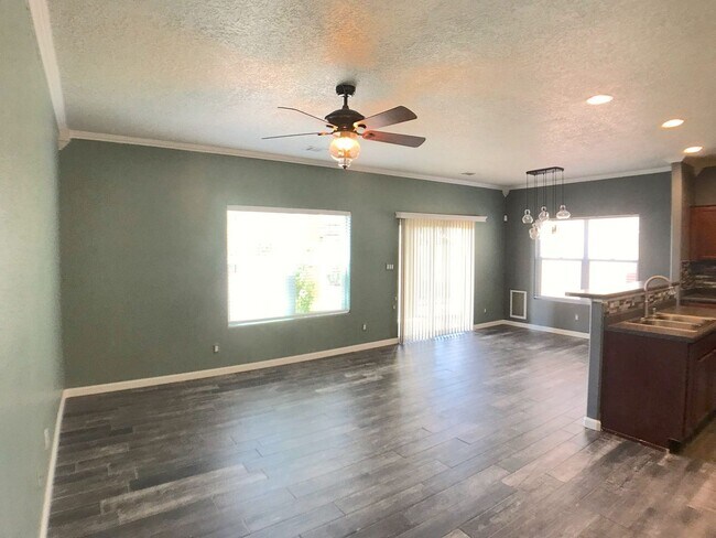 Foto del edificio - Modern 3 bedroom in Tierra Oeste neighborhood. NW ABQ close to I-40.