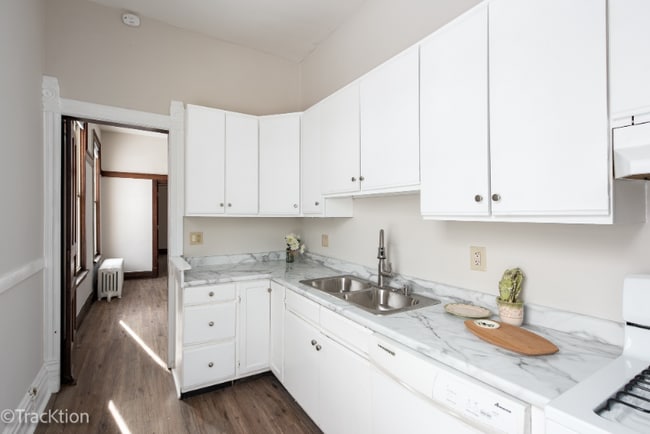 Foto del edificio - 6733 31st St