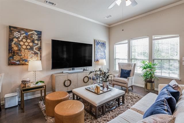 Building Photo - 2563 Sarah Ln