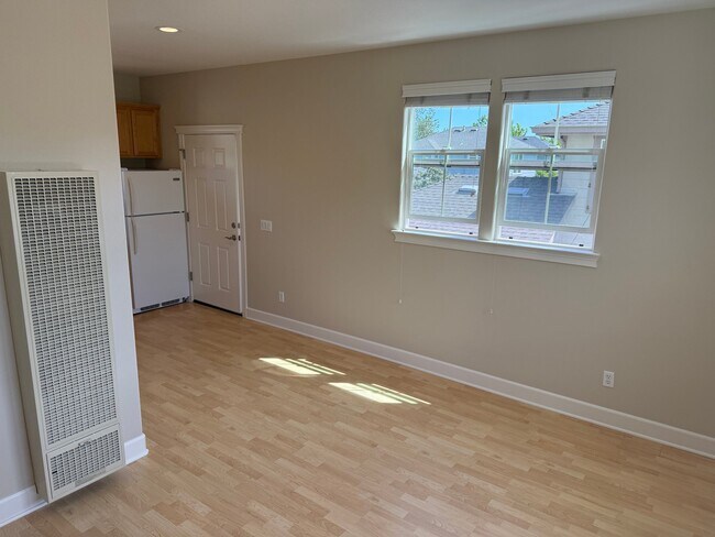 Foto del edificio - 2465 Prairie Ln