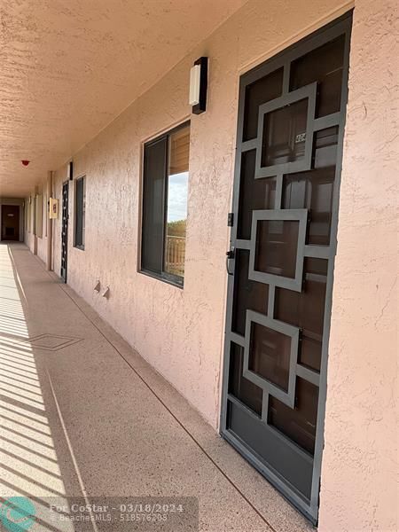 Foto del edificio - 7341 Amberly Ln
