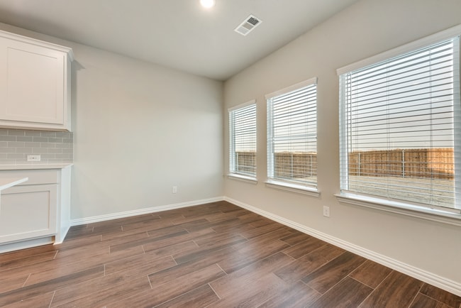 1470_swinging_bridge_road_6030066_011.jpg - Cottages at Beltmill