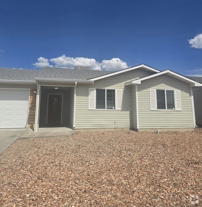 Building Photo - 474 Duffy Dr