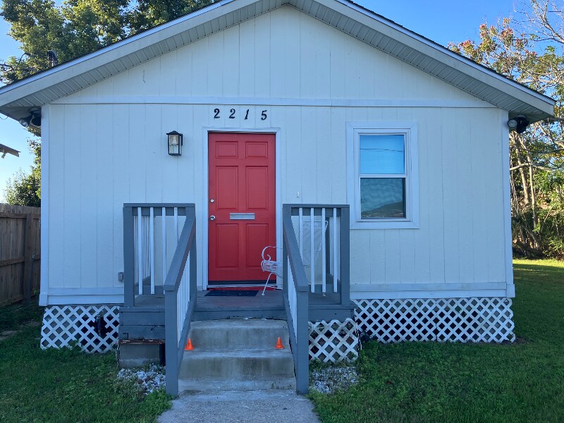 Foto principal - 2215 Kenner Ave