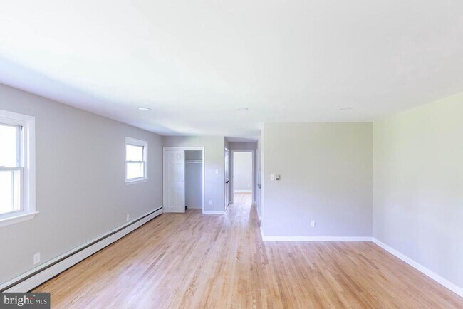 Foto del edificio - 14698 Colchester Rd